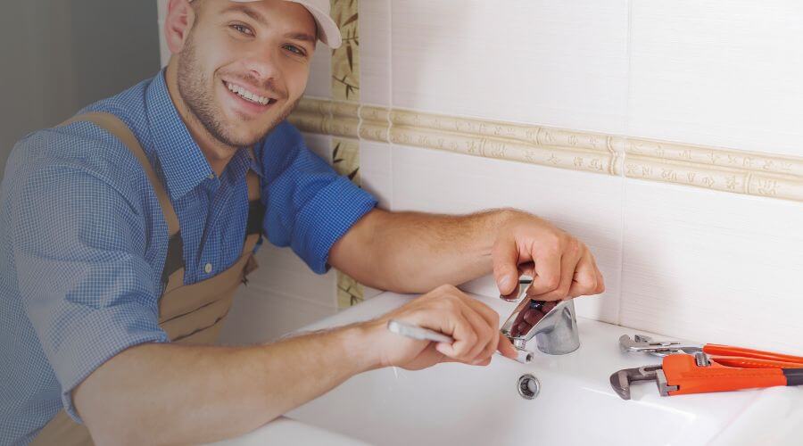 Local water heater installation in Thornburg, IA